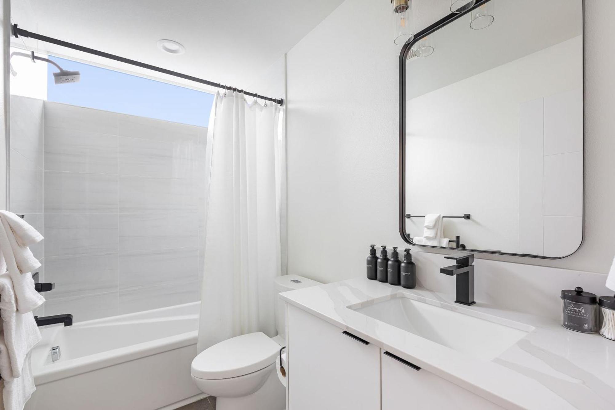 Stylish Townhouse Near Seattle Attractions Villa Ngoại thất bức ảnh